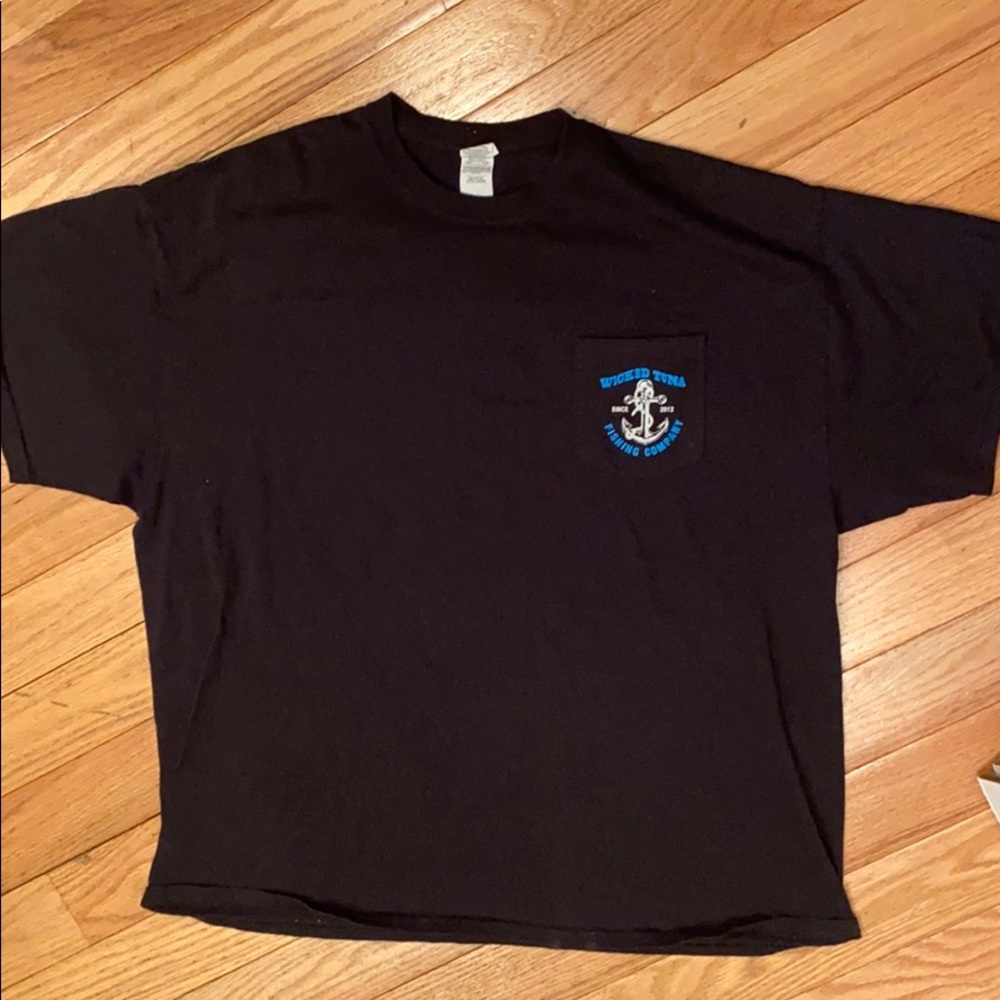 Wicked Tuna Men’s Short Sleeve Pocket Tee Black